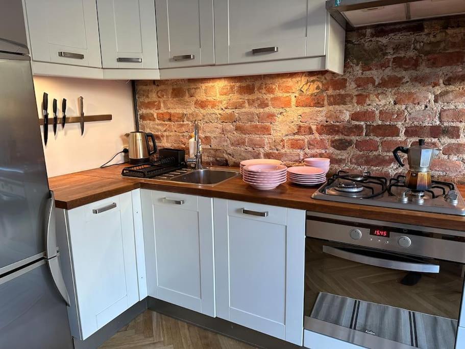Stary Mokotow, Z Ogrodkiem Apartment Varşovia Exterior foto