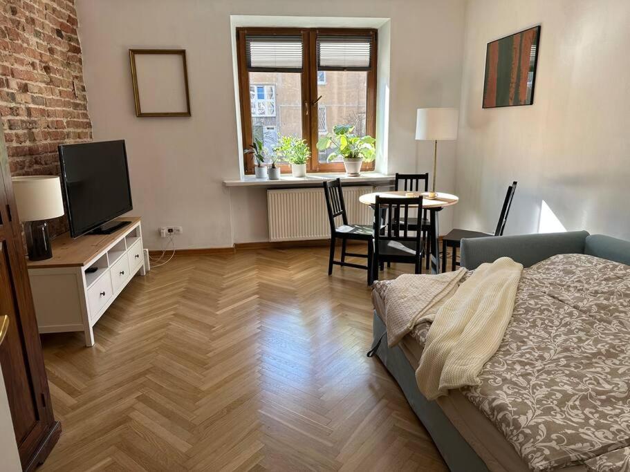 Stary Mokotow, Z Ogrodkiem Apartment Varşovia Exterior foto