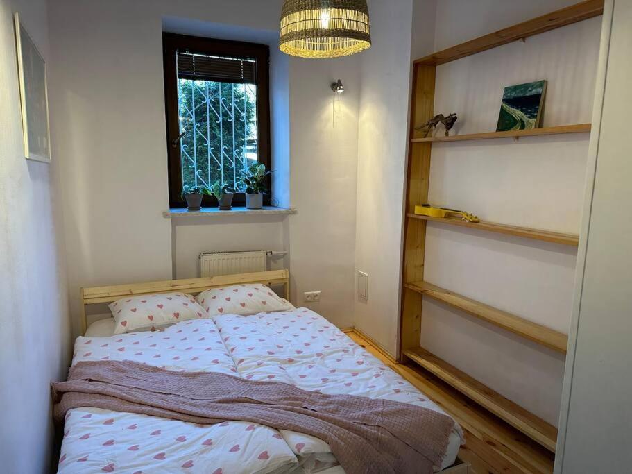 Stary Mokotow, Z Ogrodkiem Apartment Varşovia Exterior foto